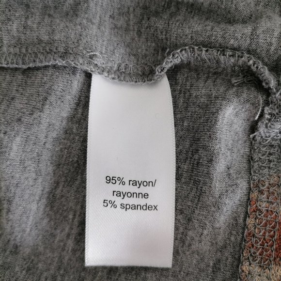 Maurices Womens Gray Cold Shoulder Round Neck Floral Blouse Top Size 3X - Picture 7 of 7